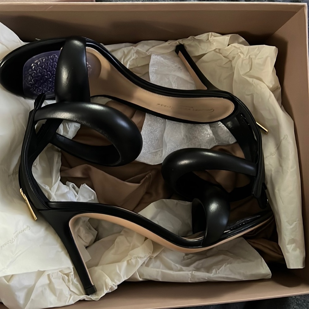 Gianvito Rossi “Bijoux” 85 Sandals.